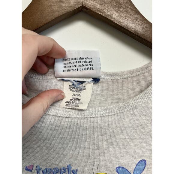 VTG 1998 Tweedy Bird T-Shirt 90s Looney Tunes Baby Tee Y2K Cartoon Medium 1990s - Picture 3 of 10